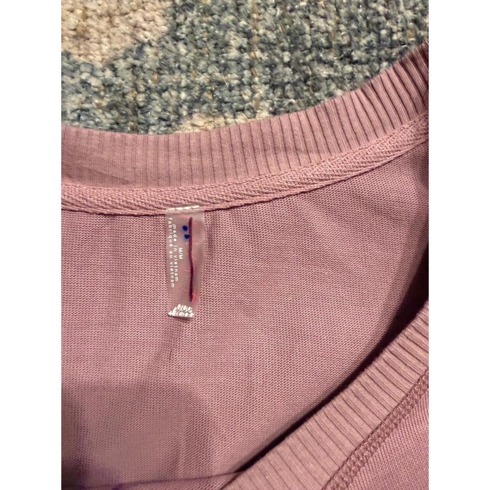 Free People Post Up Layer Medium Pristine Condition - Picture 3 of 5